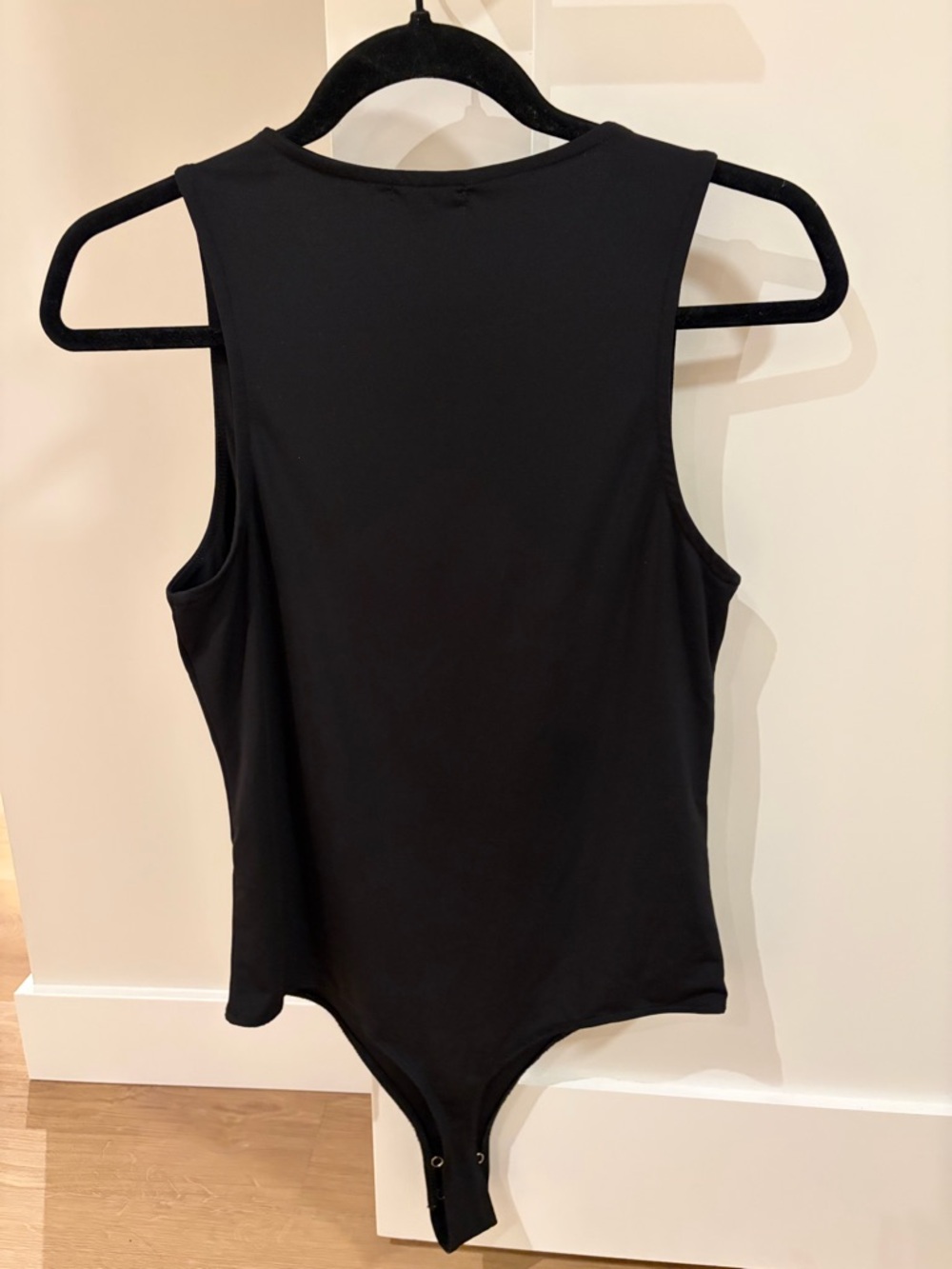 Dynamite Black Sleeveless Bodysuit with Scoop Neck - Picture 3 of 4